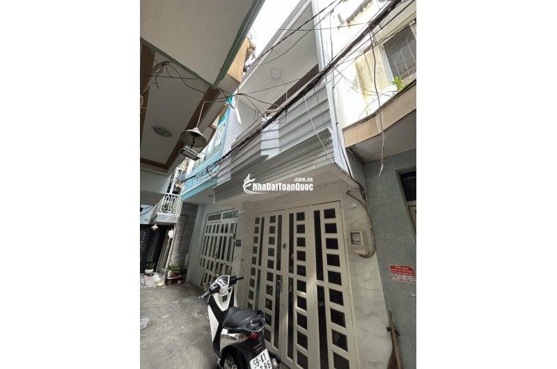 TRẦN XUÂN SOẠN, QUẬN 7 - GIÁ CHỈ 3.2 TỶ - SỔ HỒNG RIÊNG
HOẶC
NHÀ 2 TẦNG, 2 PHÒNG NGỦ, QUẬN 7 - VỊ TRÍ VÀNG TRÊN TRẦN XUÂN SOẢN - 3.2 TỶ 
HOẶC 
CƠ HỘI